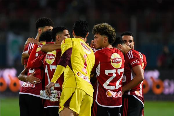 كولر يرفض رحيل نجم الأهلي للوحدة السعودي