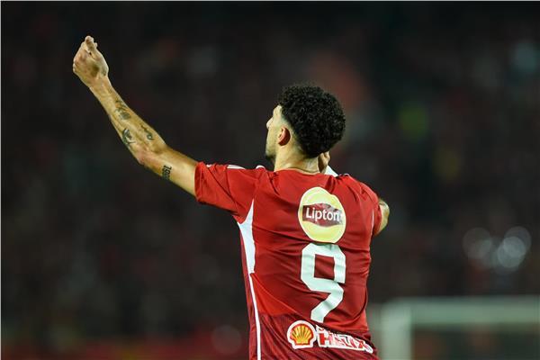 «هداف الدوري المصري».. نجم الأهلى على موعد مع دخول التاريخ