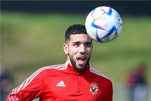 زد أم سيراميكا؟.. الأهلي يبحث عروض إعارة أحمد القندوسي