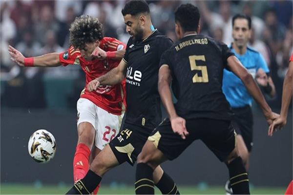 نجوم غابوا عن الأهلي فضاع كأس السوبر الأفريقي.. مشجعون بعيون ناقدة