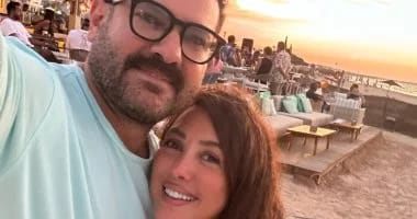 كندة علوش تودع صيف 2024 بصور رومانسية مع عمرو يوسف