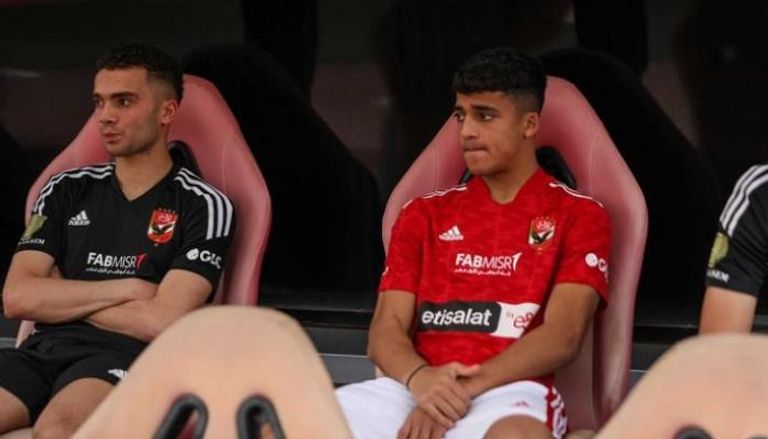 ثاني مصري في الأندلس.. نجل أسطورة «الفراعنة» إلى ريال بيتيس