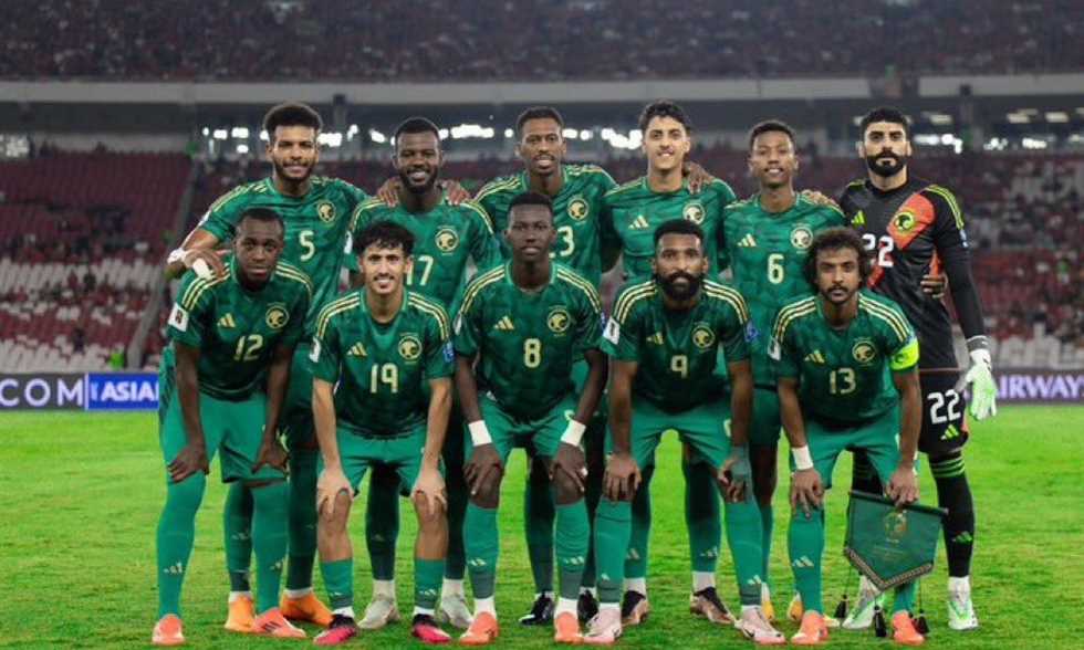السعودية تواصل النتائج المخيبة بالخسارة من إندونيسيا وتصعب موقفها في تصفيات كأس العالم
