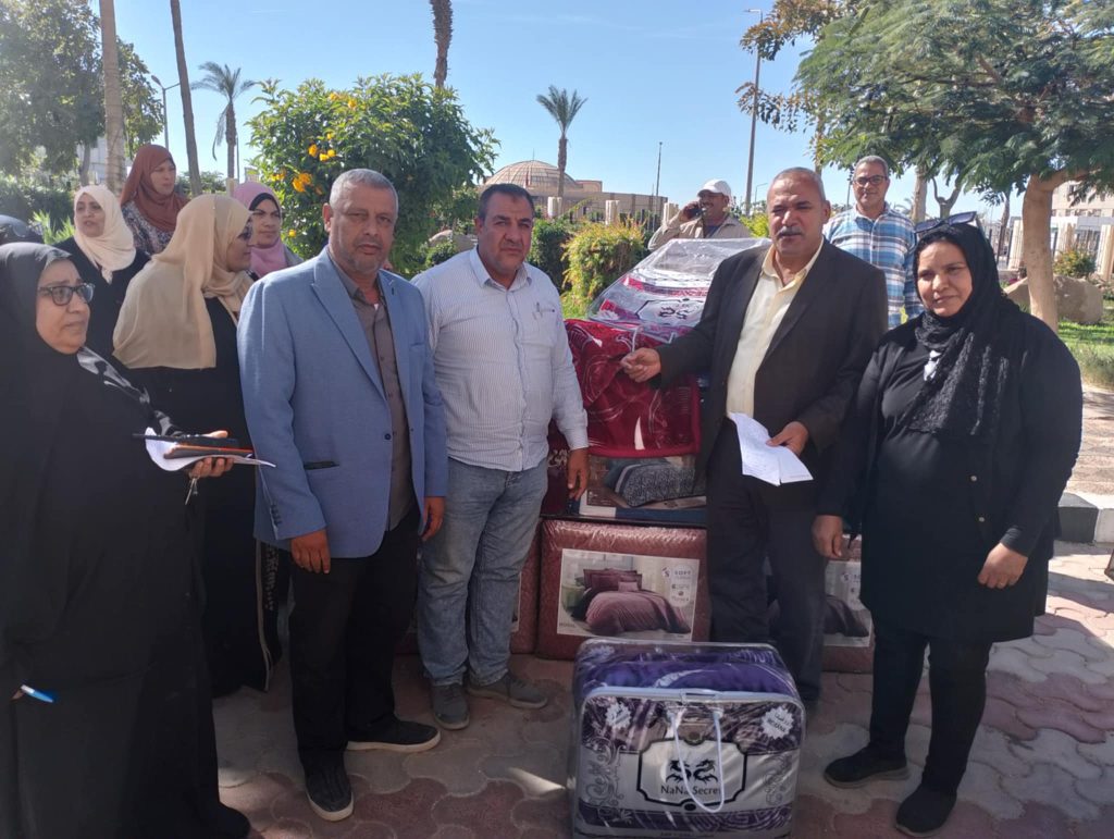 اللجنة النقابية للعاملين بالديوان العام ومجالس المدن بجنوب سيناء توفر أغطية بٱسعار مخفضة