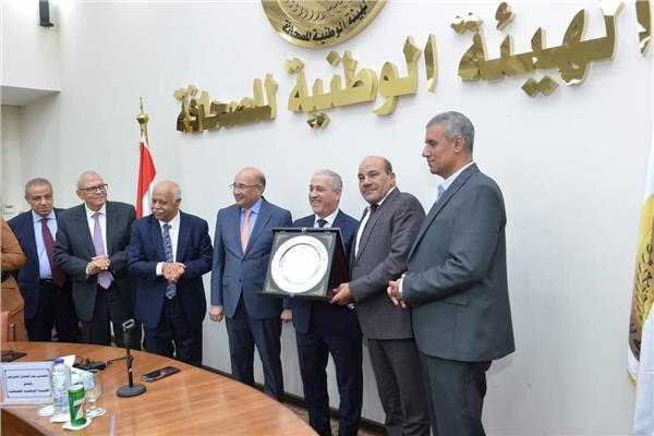 في احتفالية مميزة.. «الوطنية للصحافة» تكرّم الأعضاء السابقين للهيئة