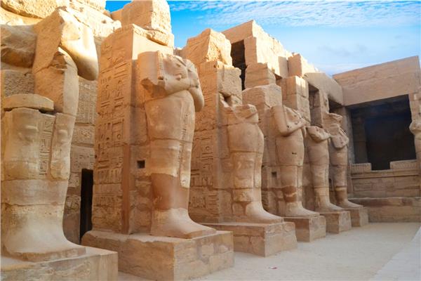 سر «السبع لفات» حول الجعران المقدس في معبد الكرنك