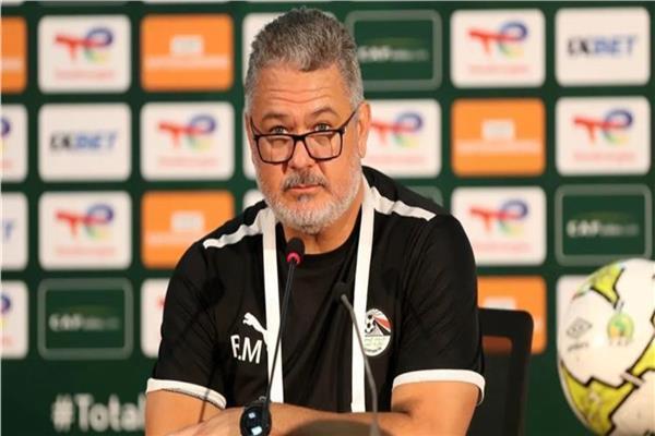 خطوة تفصل ميكالي عن تدريب الزمالك.. والأبيض ينتظر قرار الجبلاية