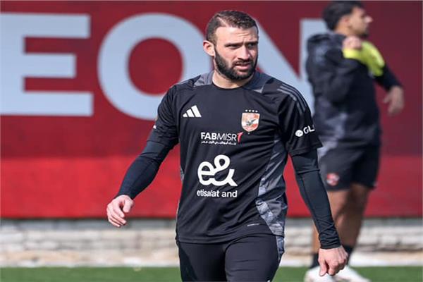 4 غرز في اليد.. تطورات إصابة عمر كمال عبدالواحد وموعد عودته للتدريبات