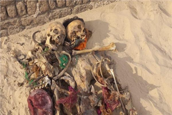 «كيد الحانوتية»| حل لغز العثور على هياكل بشرية في قنا.. تفاصيل مثيرة