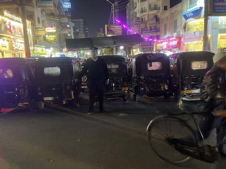 محافظ الدقهلية حملات مكثفة لضبط مركبات “التوك توك” والدراجات النارية المخالفة بمدينتي المنصورة وطلخا