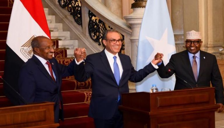 رئيس الصومال في إثيوبيا.. ووزيرا دفاعه وخارجيته في مصر