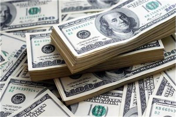 هبوط سعر الدولار أمام الجنيه بمنتصف تعاملات 2 يناير 2025
