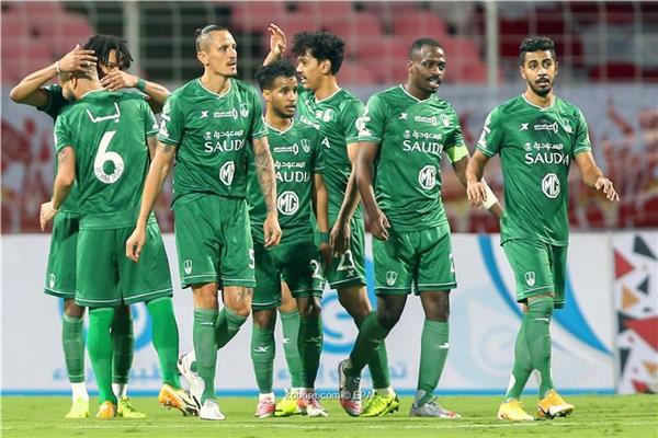يايسله يعلن تشكيل أهلي جدة أمام الشباب في كلاسيكو الدوري السعودي