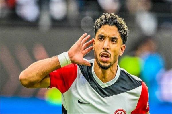 مرموش يجتاز الكشف الطبي.. ويوقع عقود الانضمام لمانشستر سيتي