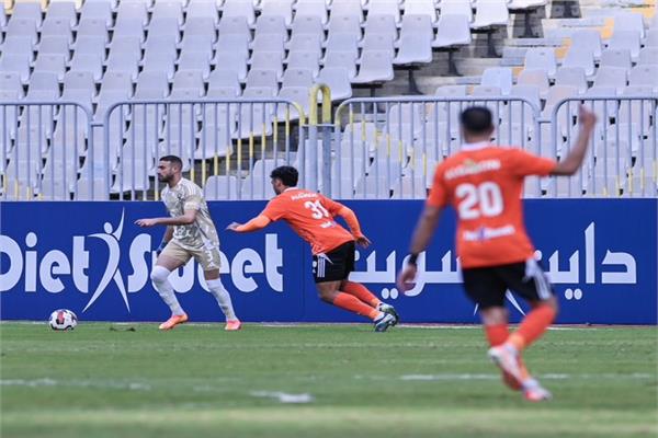الأهلي يسقط في فخ التعادل أمام فاركو بالدوري