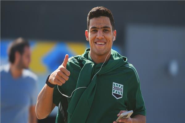 رغم رفض زد بيع اللاعب.. مصدر بالأهلي يؤكد ضم مصطفى العش