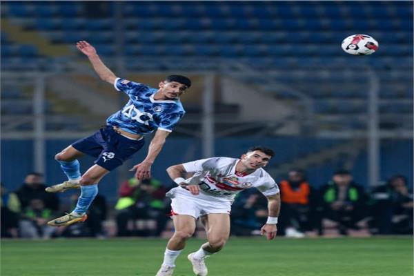 شاهد| إصابة مرعبة للاعب الزمالك بمباراة بيراميدز
