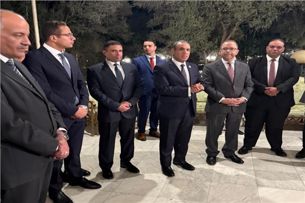 وزير الخارجية والهجرة يلتقي بأعضاء الجالية المصرية في إثيوبيا خلال زيارته إلى أديس أبابا