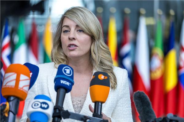 وزيرة الخارجية الكندية: الرسوم الجمركية الأمريكية تهديد وجودي بالنسبة لنا