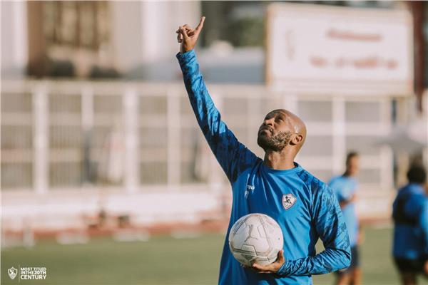 كيف احتفل لاعبو الزمالك بعيد ميلاد شيكابالا؟