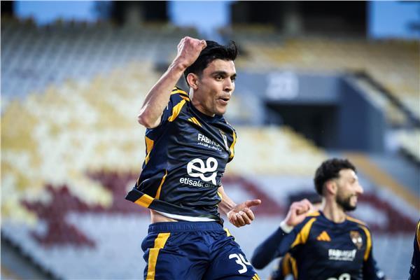 تشكيل الأهلي لمباراة طلائع الجيش في الدوري.. بن شرقي أساسي