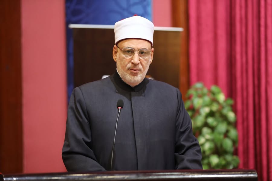 ا.د. محمد الضويني وكيل الأزهر الشريف يعزي الأمين العام لمجمع البحوث الإسلامية في وفاة شقيقه
