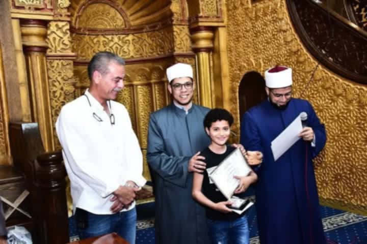 مسجد الصحابة بشرم الشيخ يكرم المتميزين في مبادرات “صحبة الخير” و “إكرام الكبير” و “الطالب المثالي” و “يُحكي أنَّ” خلال شهر رمضان