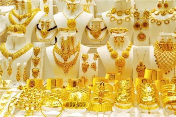 تراجع محدود في أسعار الذهب اليوم.. وتقلص الفرق بين البيع والشراء