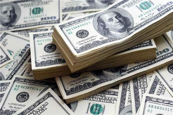 بعد خفض الفائدة.. سعر الدولار أمام الجنيه في بداية تعاملات اليوم 23 مايو