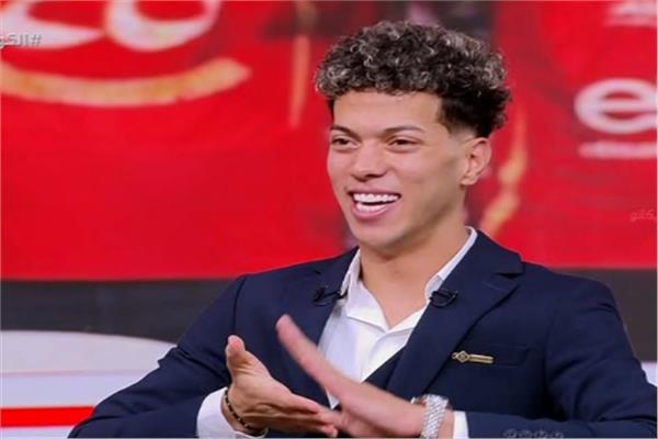 «مفاجأة» حول تجديد عقد إمام عاشور مع الأهلي