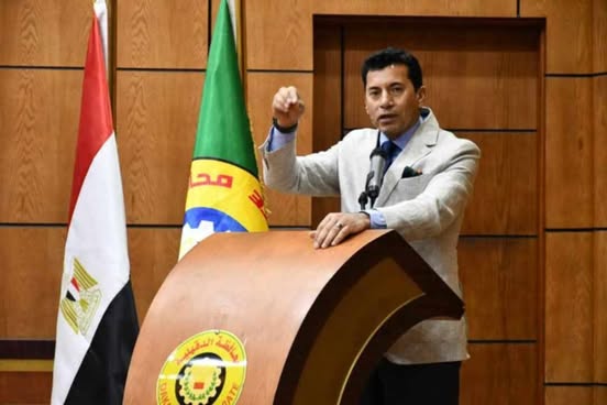 حوار مع شباب البرلمان والكيانات الشبابية بحضور معالي الوزير ومحافظ الدقهلية اللواء طارق مرزوق