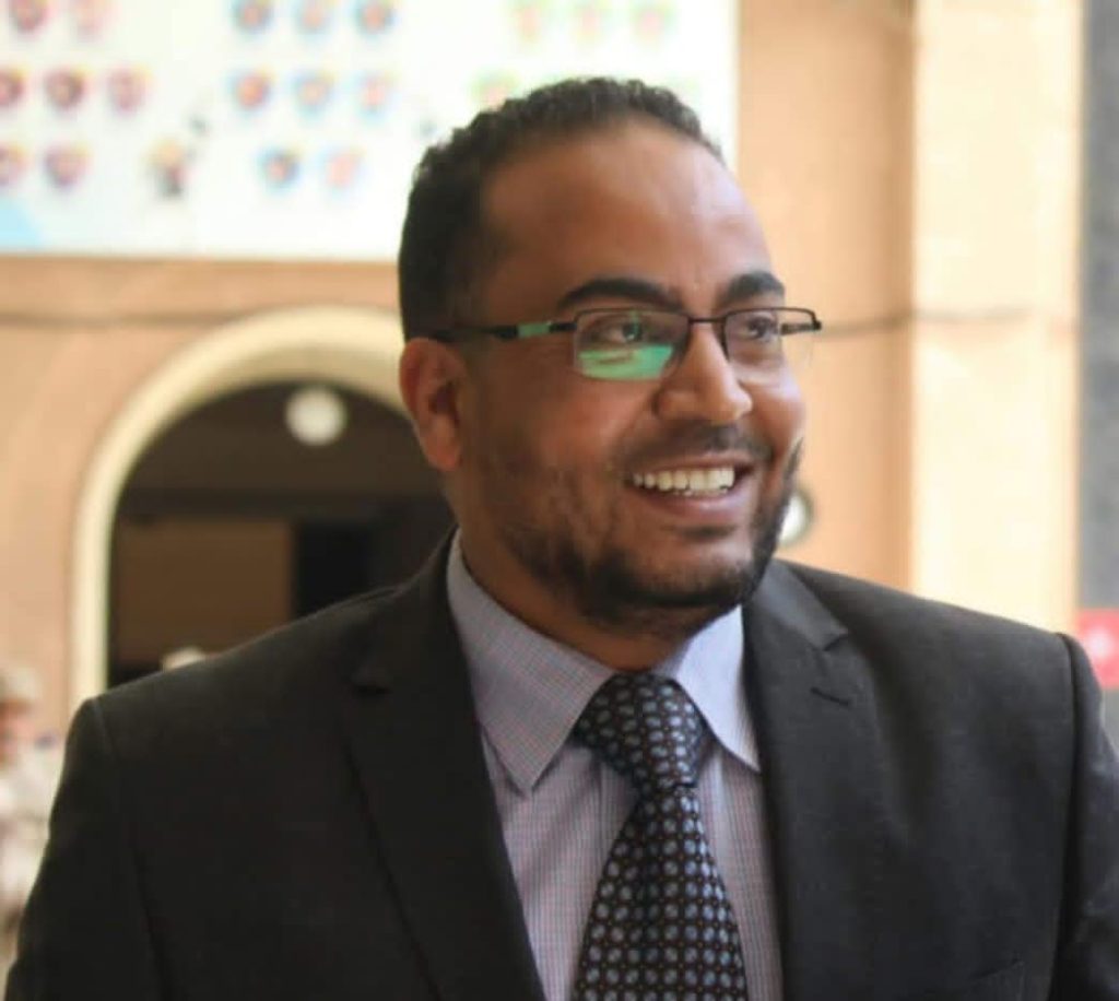 “علاء ثابت مسلم يكشف أسرار النجاح في الامتحانات: استراتيجيات مضمونة”