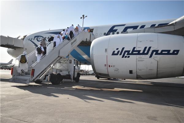 مصر للطيران تطلق غدًا أولى رحلات عودة الحجاج من الأراضي المقدسة