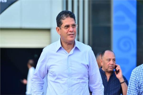 عروض عربية ومحلية لأيمن الرمادي بعد انتهاء عقده مع الزمالك