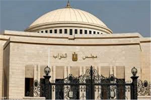 مجلس النواب يوافق علي خمسة مشروعات قوانين للتنقيب عن البترول 