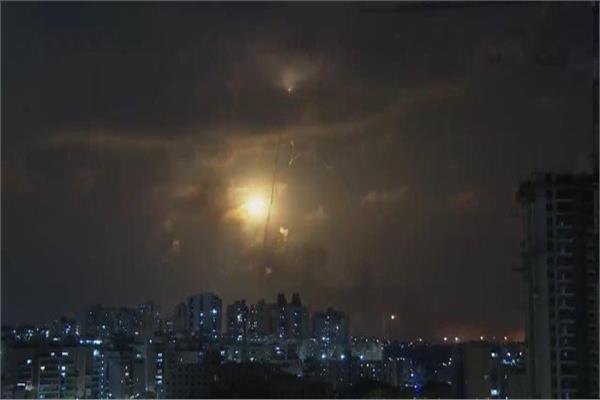 إطلاق صافرات الإنذار بالأردن بعد رصد أجسام طائرة