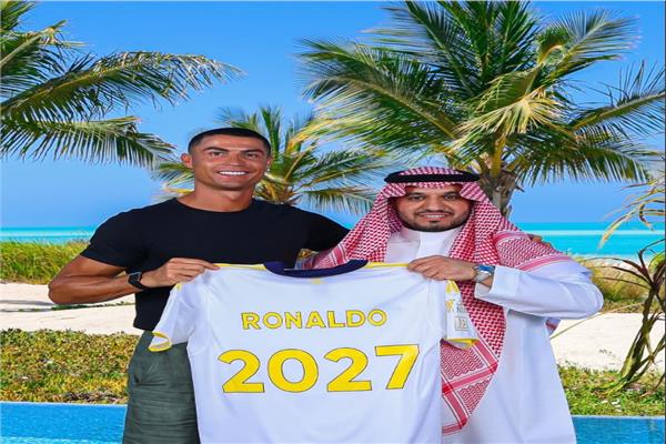 أول تعليق لرونالدو بعد تجديد عقده مع النصر السعودي