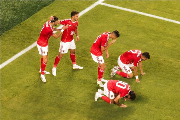 الأهلي ينهى إجراءات ضم لاعب سيراميكا