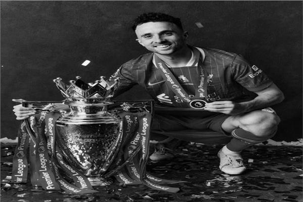 يوم أسود في المستطيل الأخضر.. كلمات حداد مؤثرة من «عالم الكرة» لـ جوتا