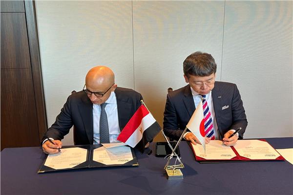 وزير التعليم يوقع اتفاقًا مع “سبريكس” اليابانية لتطوير مناهج الرياضيات حتى الثانوية