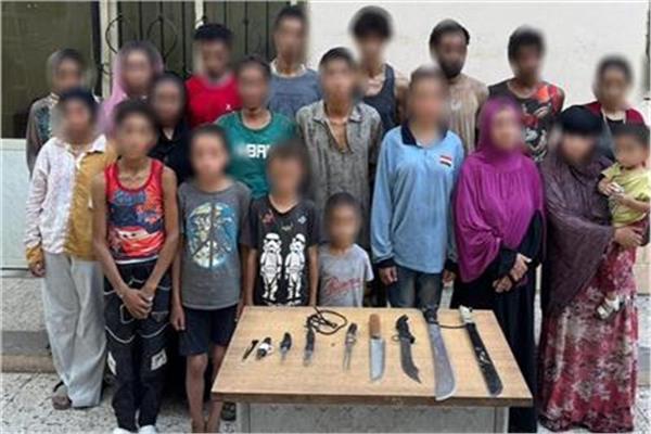 من «فتاة الشيبسي» إلى «الثقب الأسود».. الوجه الخفي لـ «صناعة التسول»