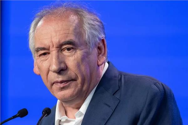 من لوكارنو الى فوترين ولومبار.. من يخلف بايرو في رئاسة الحكومة الفرنسية؟