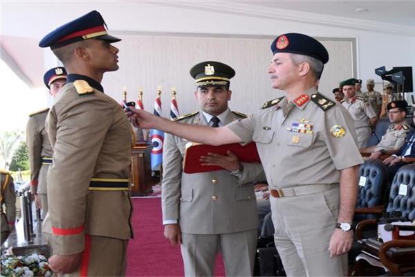 القوات المسلحة تحتفل بتخريج الدفعة 162 ضباط صف مُعلمين