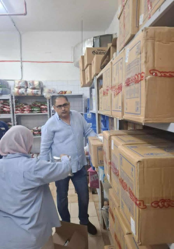 ضبط واعدام أكثر من 6 طن اغذية ومشروبات بمدينة شرم الشيخ