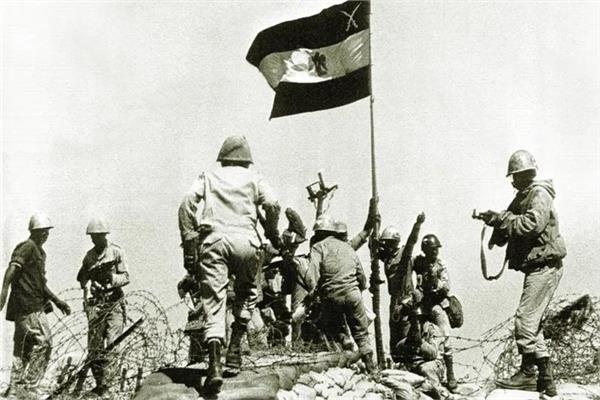 قيادات حزبية وسياسيون يهنئون السيسي والقوات المسلحة بذكرى نصر أكتوبر