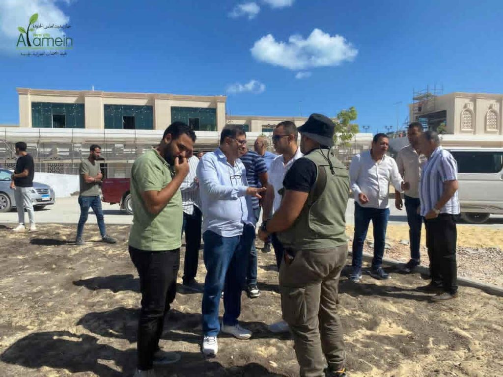 رئيس جهاز مدينة العلمين الجديدة يتفقد المشروعات الجارية وأعمال النظافة والتجميل بالمدينة