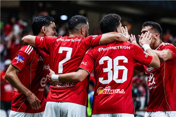 السوبر يشتعل .. الأهلي يتقدم على الزمالك في الشوط الأول