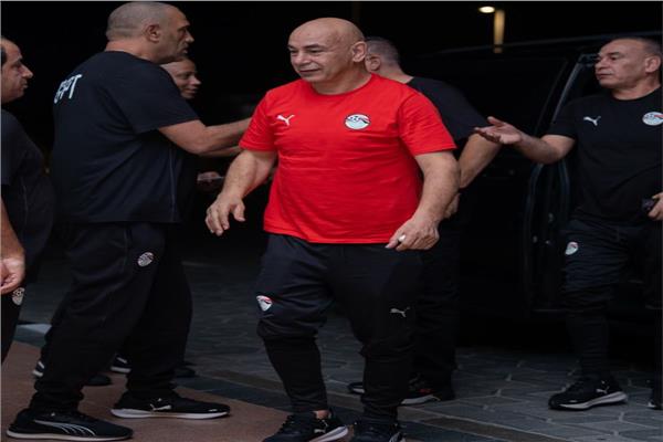 لقطات من وصول لاعبي منتخب مصر لمعسكر الإمارات