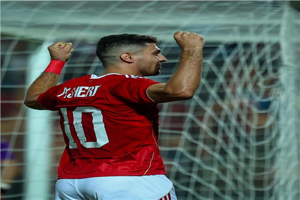 هدفي النادي الأهلي في شبيبة القبائل في الشوط الأول