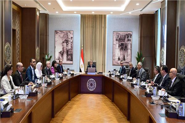رئيس الوزراء يُتابع الموقف التنفيذي لخطة تطوير المنظومة الجمركية